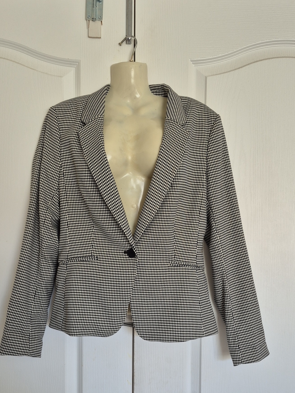 H&M Black and White Houndstooth Blazer